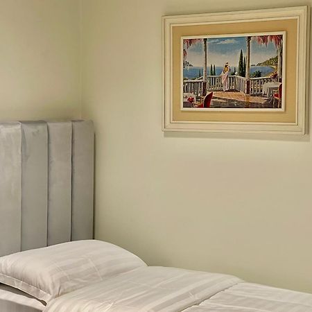 Bujtina Apsus Hotel Берат Екстериор снимка